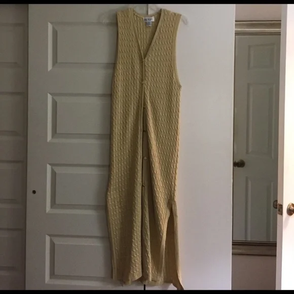Long Gold Sweater - Picture 1 of 4